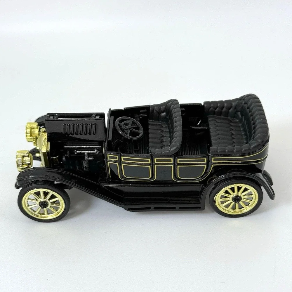 Vintage 1911 Chevy Classic Six Diecast Car Black Gold Trim Touring Convertible M